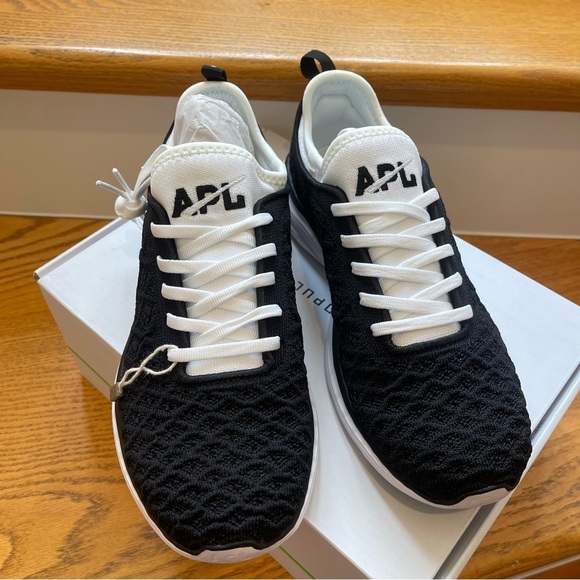 NWT APL Phantom Running Shoes Athletic Propulsion Labs Sneakers Black / white - Picture 6 of 16